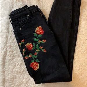 Black Skinny Jeans